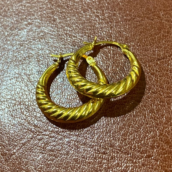 21k Gold Loop Earrings - Picture 6 of 7